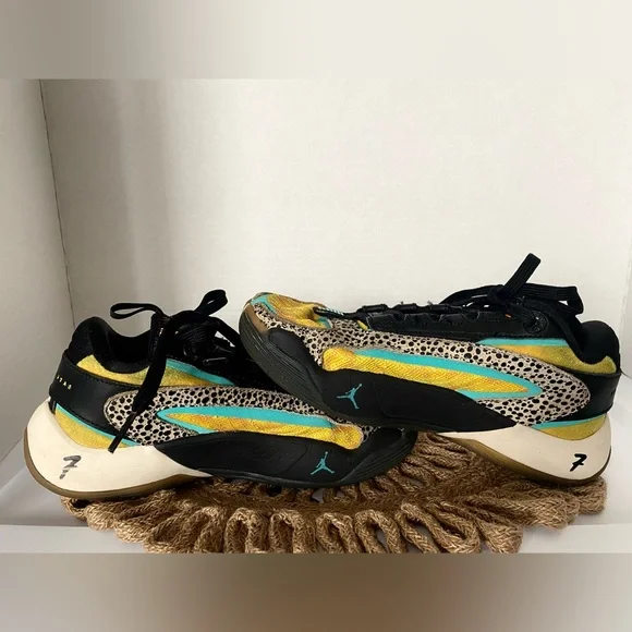 NIKE Luka 2 ""The Pitch Basketball Shoes Size 4
Unisex - Picture 5 of 7